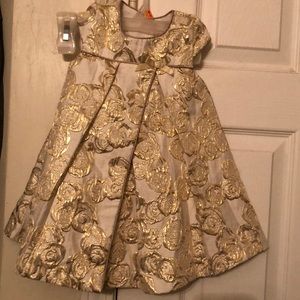 Baby shoes and dress